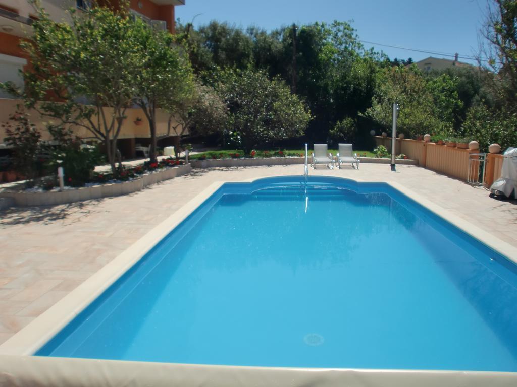 Apartments Bene Banjol Oda fotoğraf